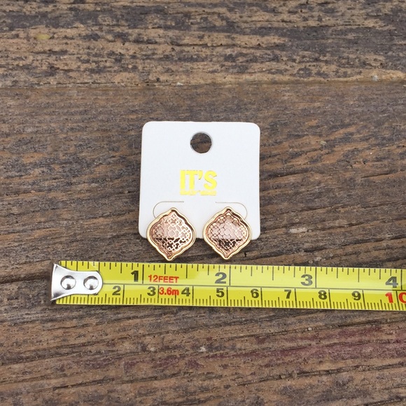 {It's Sense}Rose/GoldMarquee FiligreeEarrings - Picture 2 of 4